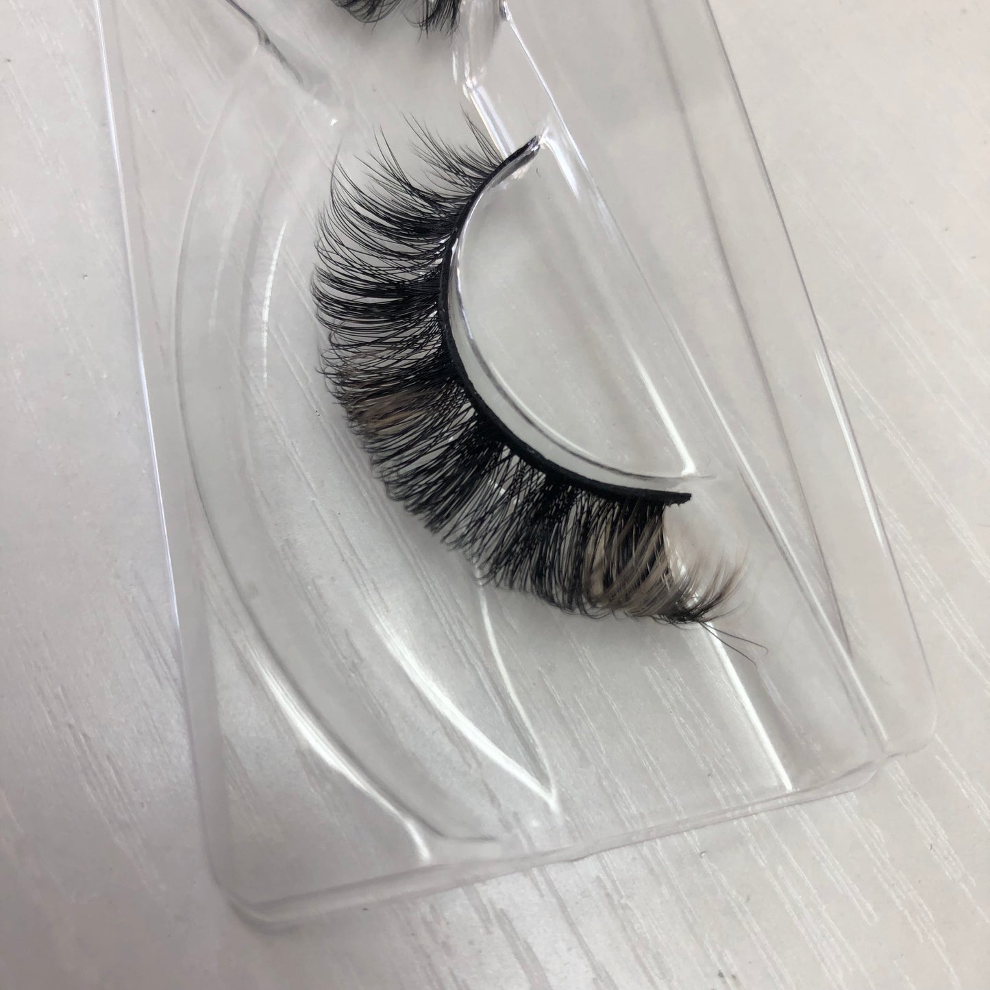 Pressed color lash