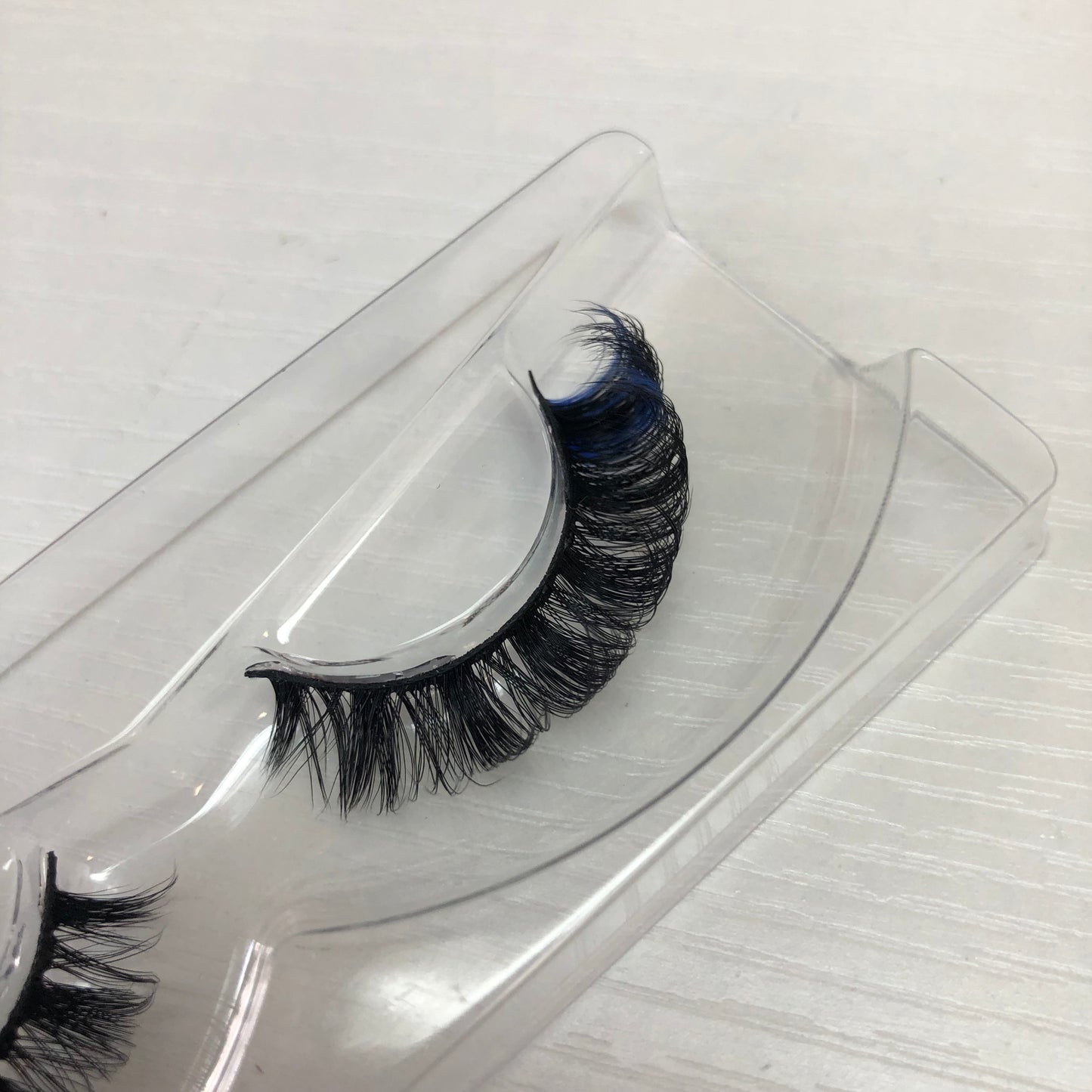 Pressed color lash